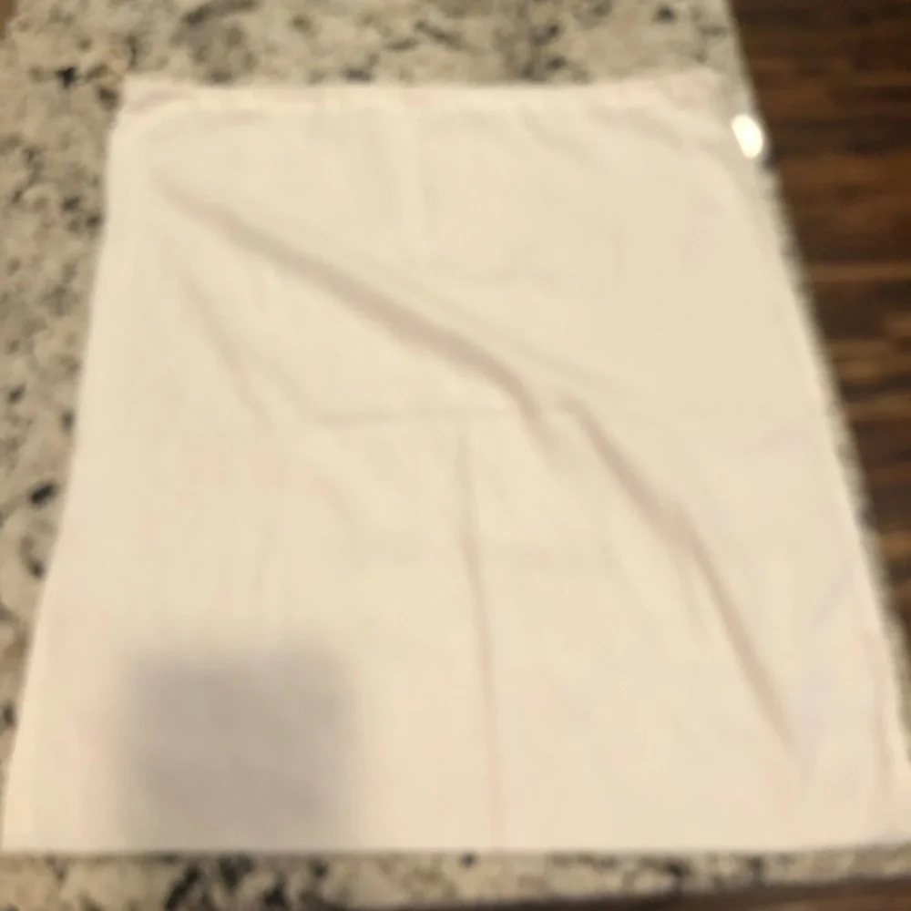 Montage Beverly Hills Resort Laundry Bag 19 x 22 - Picture 2 of 4